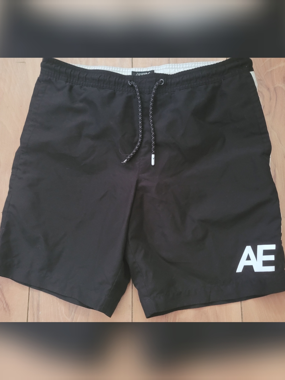 American Eagle Outfitters Black Men’s Swim Shorts with Drawstring